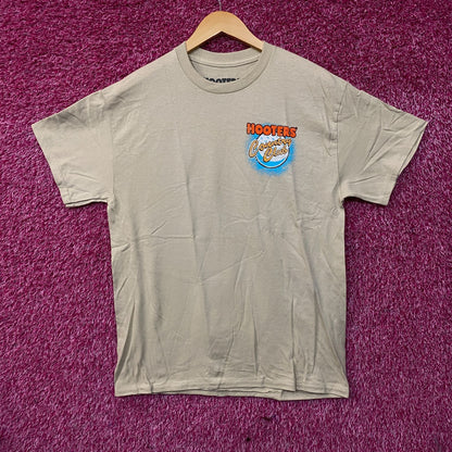 Hooters Country Club Delightfully Tacky Since 83 T-Shirt Medium