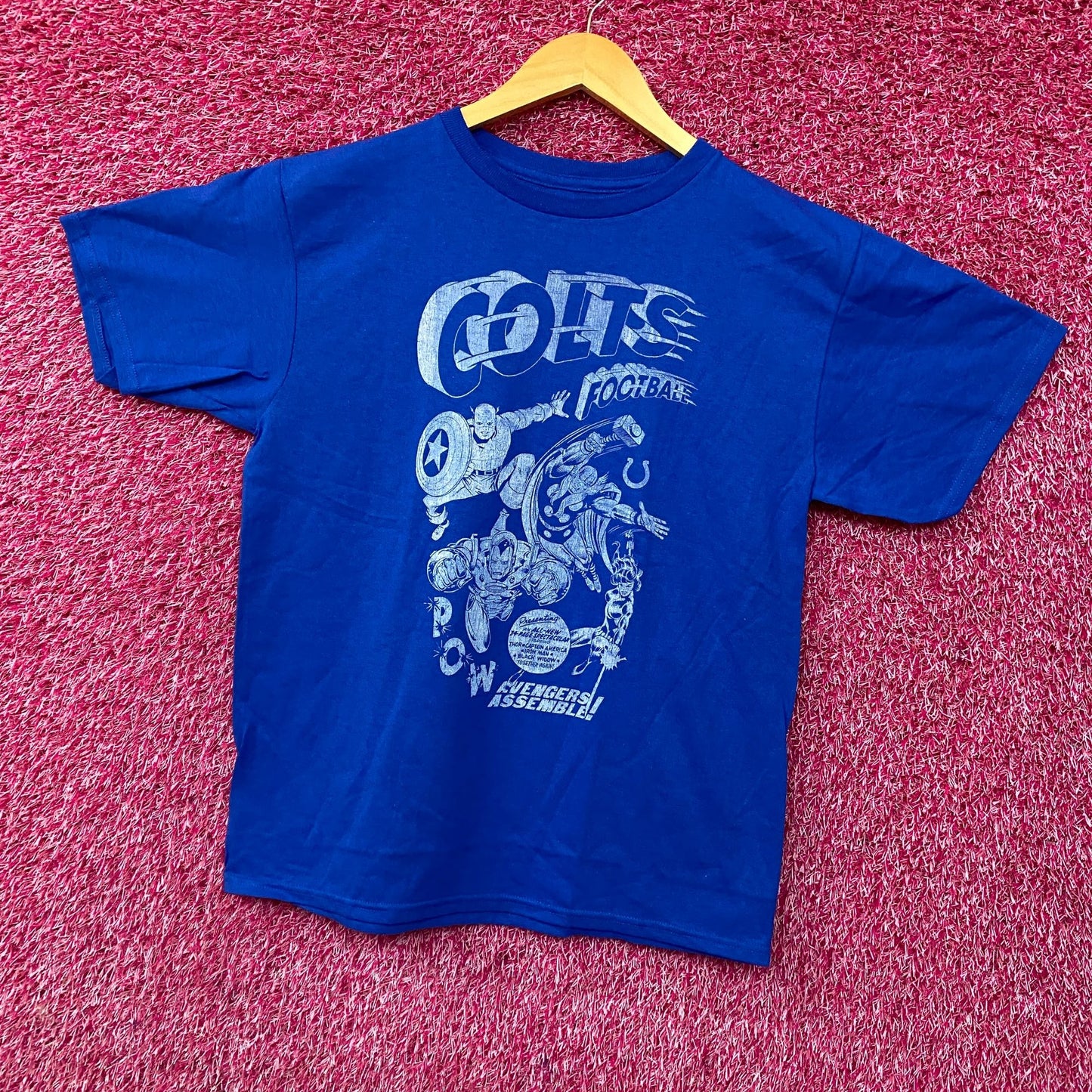 Junk Food X Marvel The Avengers Lineup Indianapolis Colts T-Shirt XL