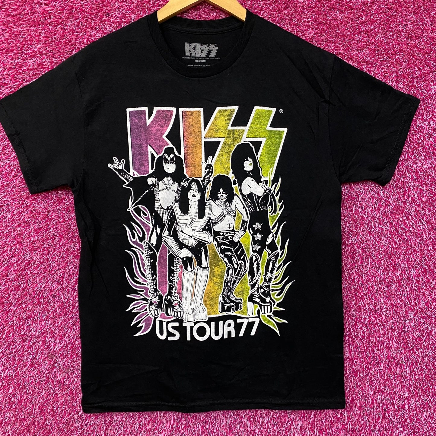 Kiss Tour 1977 Poster Tshirt size Medium