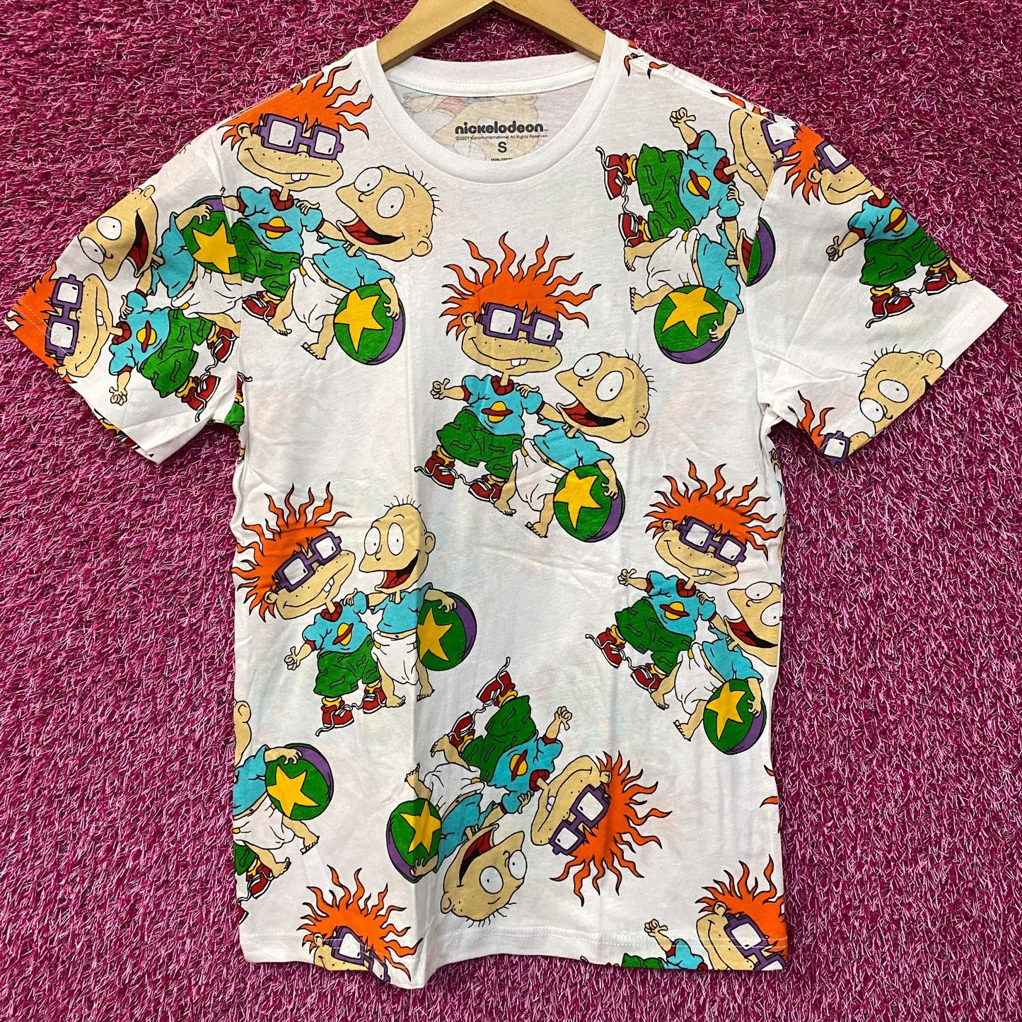 Nickelodeon Rugrats Tommy and Chucky all over print Tshirts size Small