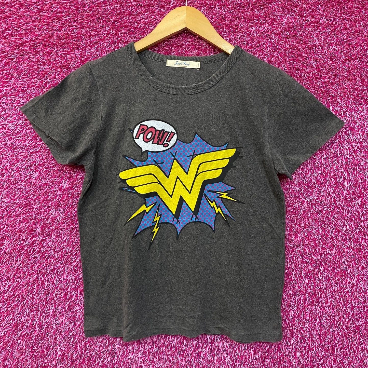 Wonder Woman Logo Pow Classic Comic Book Aesthetic T-Shirt Small