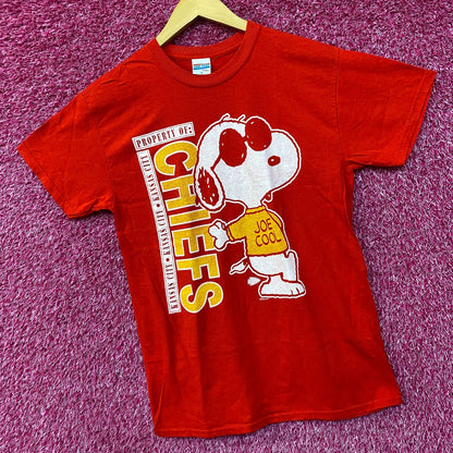 Junk Food Clothing Kansas City Chiefs Snoopy Red Joe Cool Vertical T-shirt Small