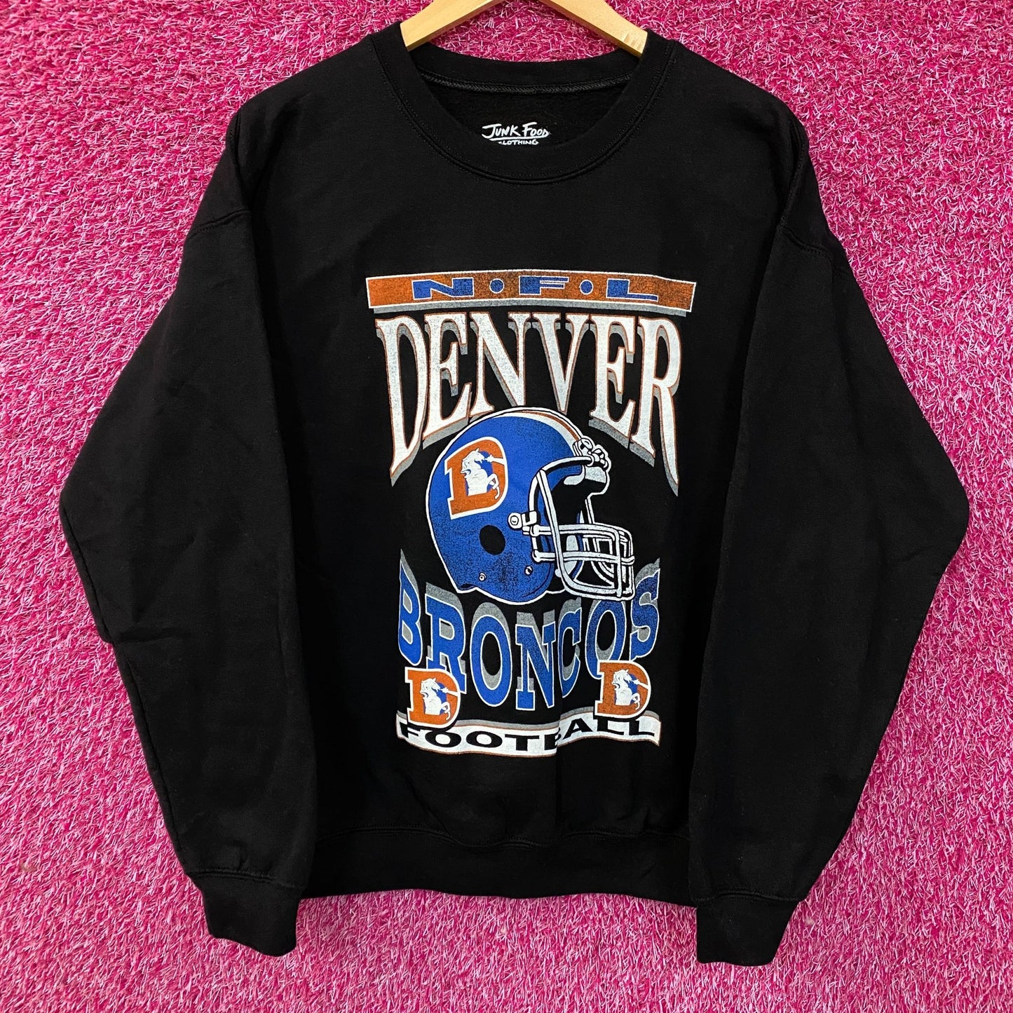 Junk Food Clothing Denver Broncos Helmet Logo Sweatshirt Medium