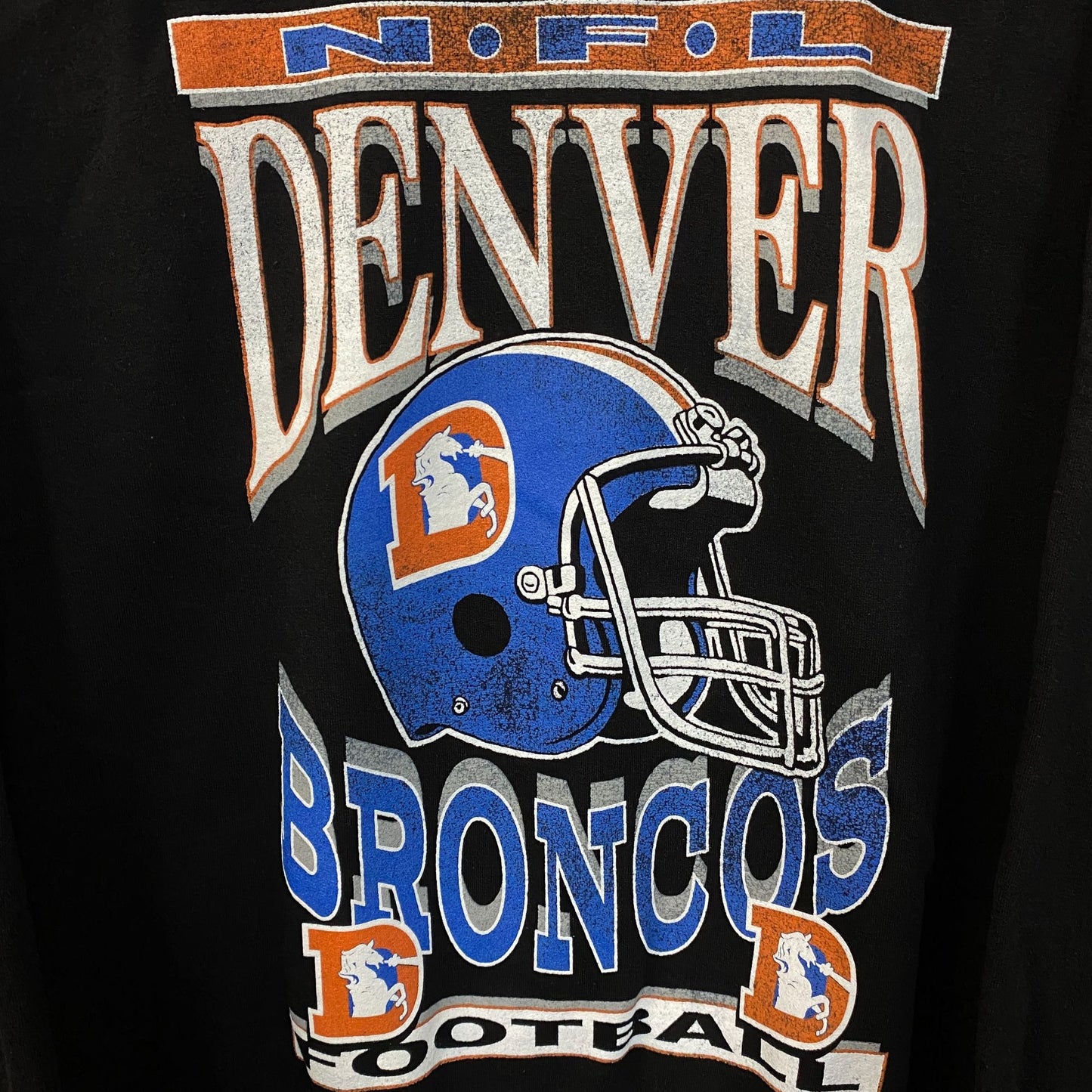 Junk Food Clothing Denver Broncos Helmet Logo Sweatshirt Medium