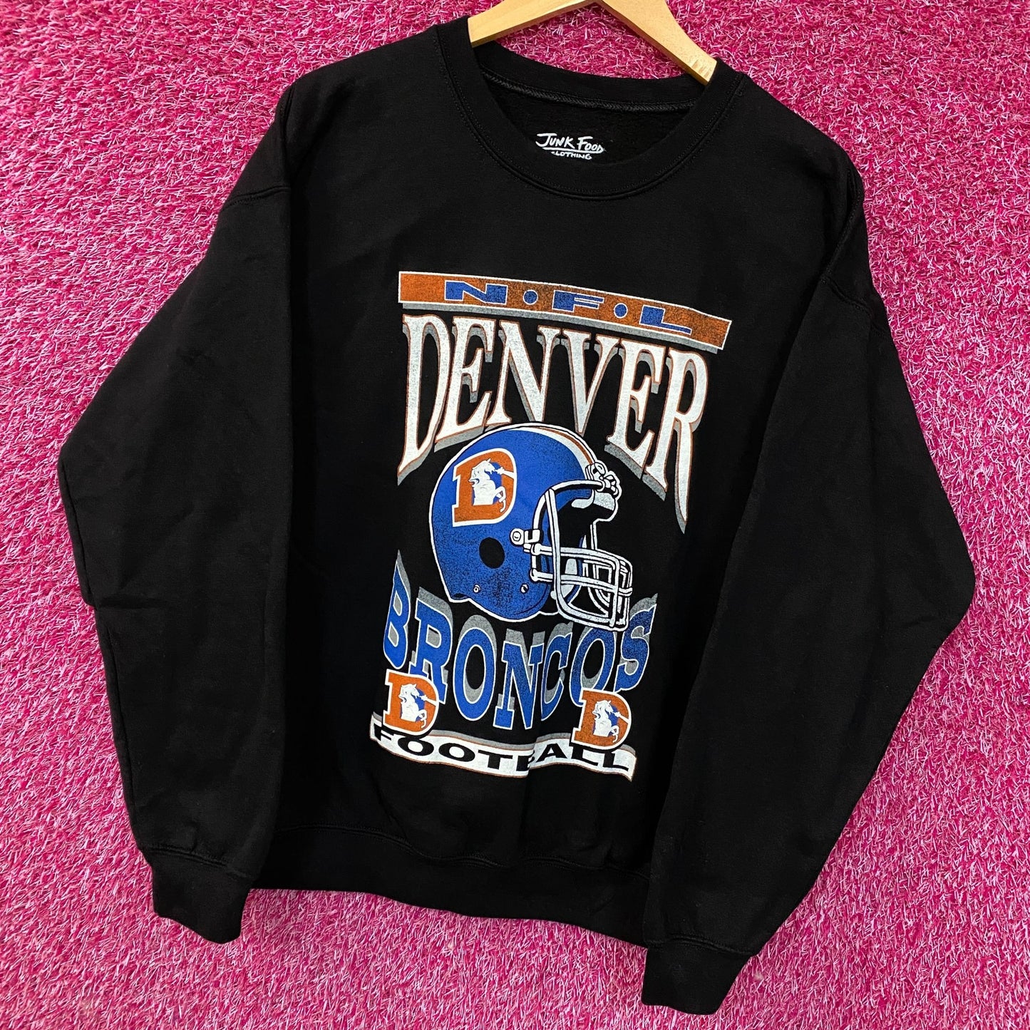 Junk Food Clothing Denver Broncos Helmet Logo Sweatshirt Medium