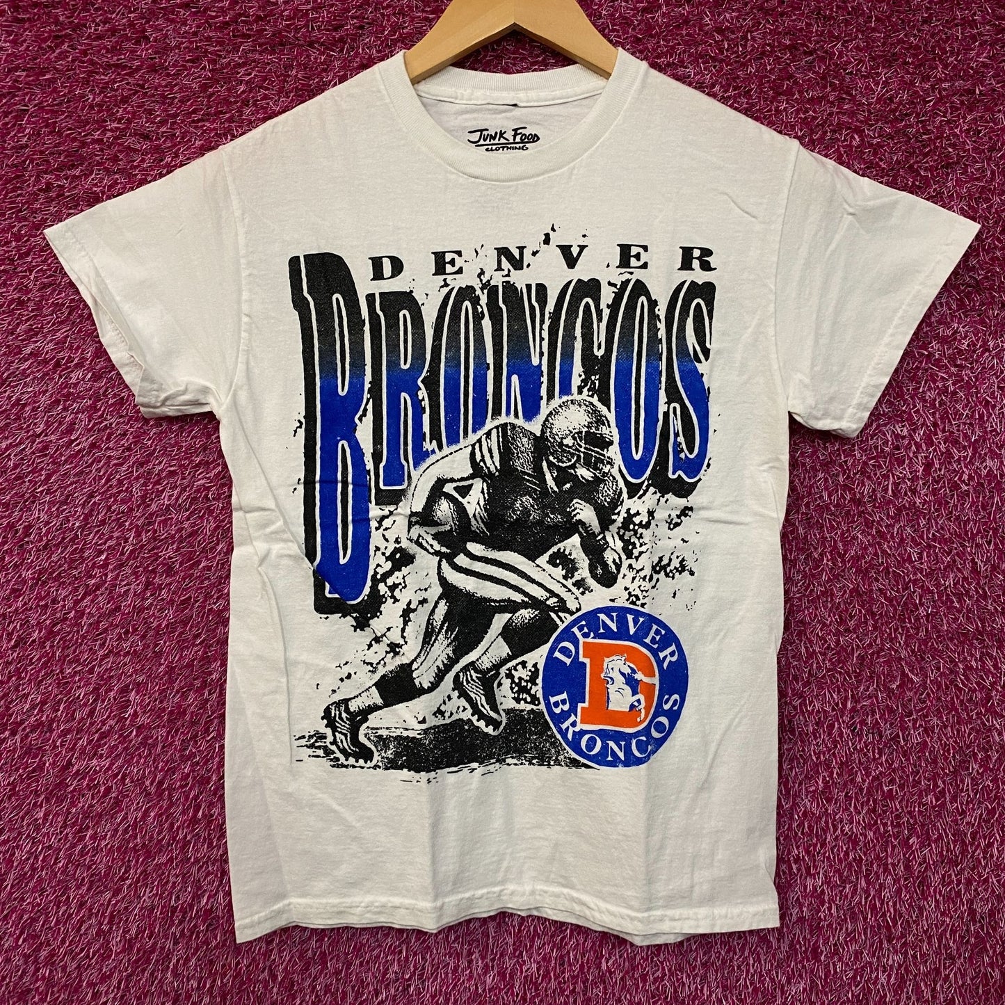 Junk Food Clothing NFL Denver Broncos Rushing Flea Market T-Shirt XS