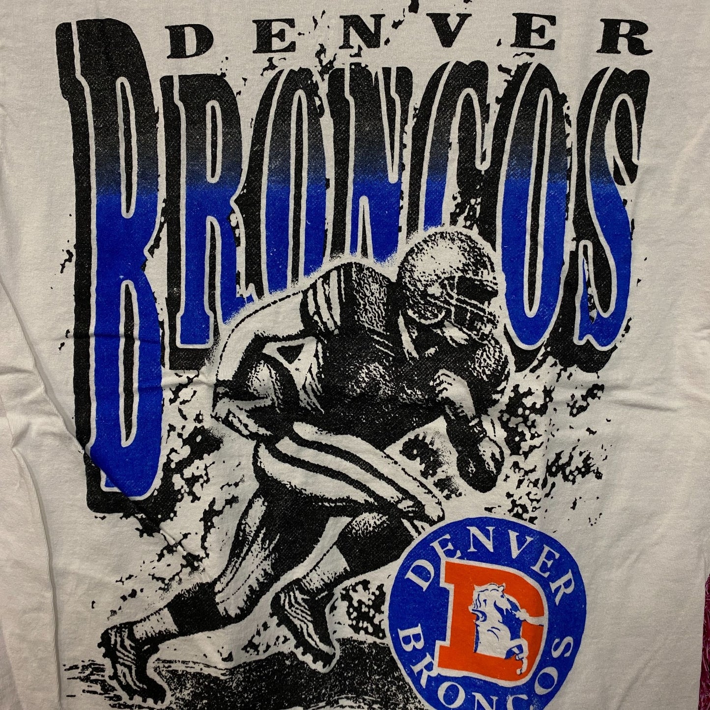 Junk Food Clothing NFL Denver Broncos Rushing Flea Market T-Shirt XS