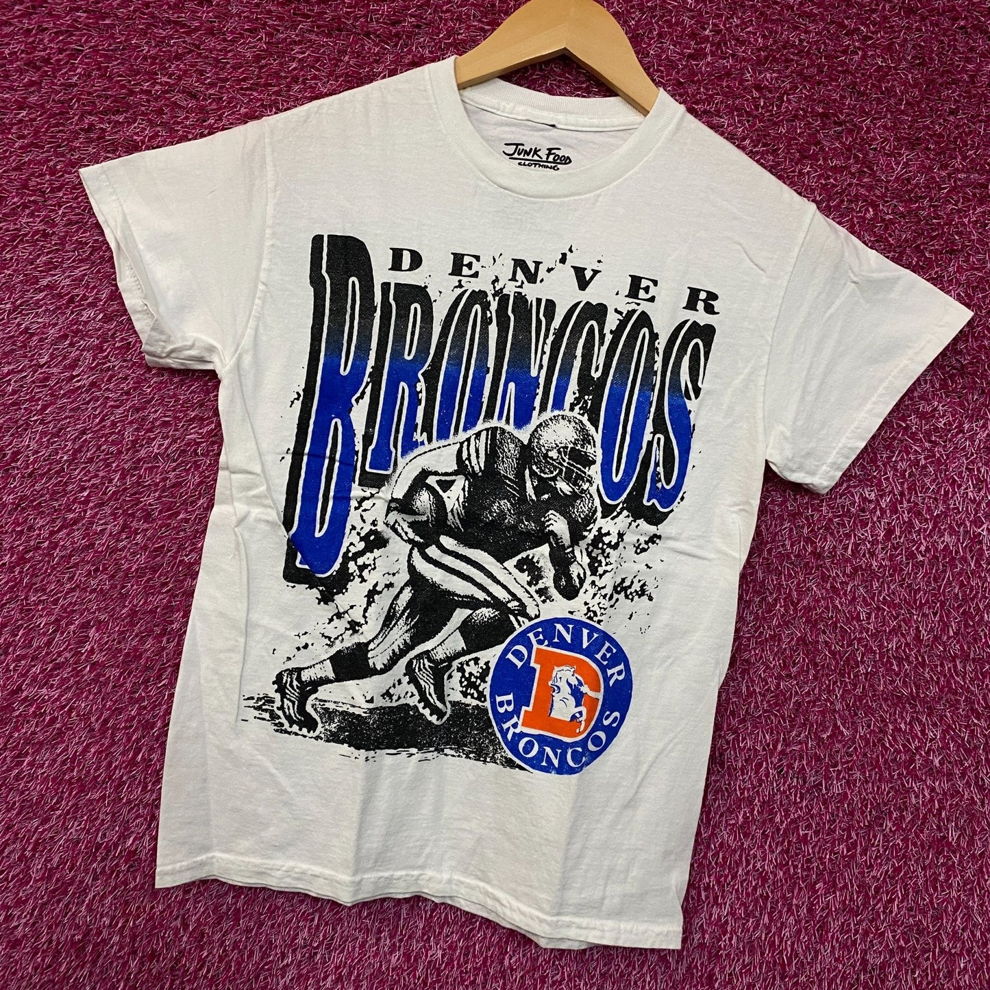 Junk Food Clothing NFL Denver Broncos Rushing Flea Market T-Shirt XS