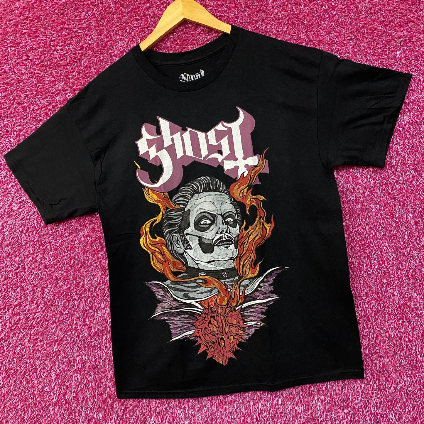 Ghost Cardinal Copia Flaming Face Heart Hypnosis Graphic Design T-Shirt Large