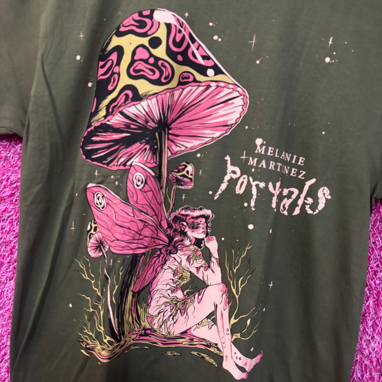 Melanie Martinez Fairy Mushroom tshirt size large