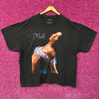 Tyla Self-Titled Album Cover Graphic Design Vintage Style T-Shirt 2XL