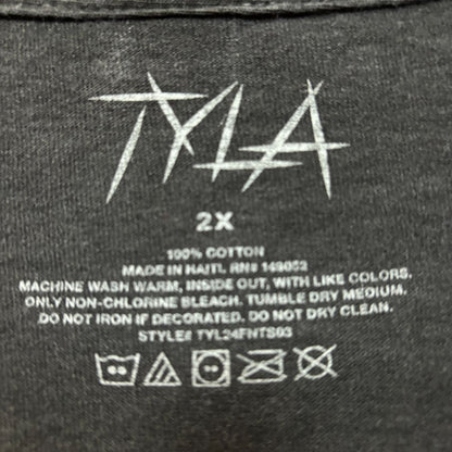 Tyla Self-Titled Album Cover Graphic Design Vintage Style T-Shirt 2XL