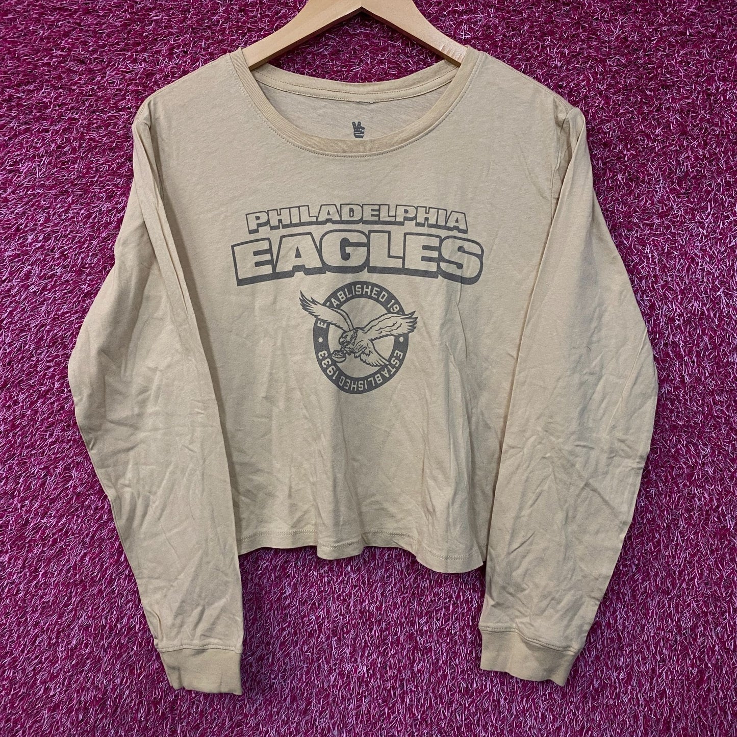 Junk Food Clothing Philadelphia Eagles Women's Brown Cropped Long-Sleeve Tee Small