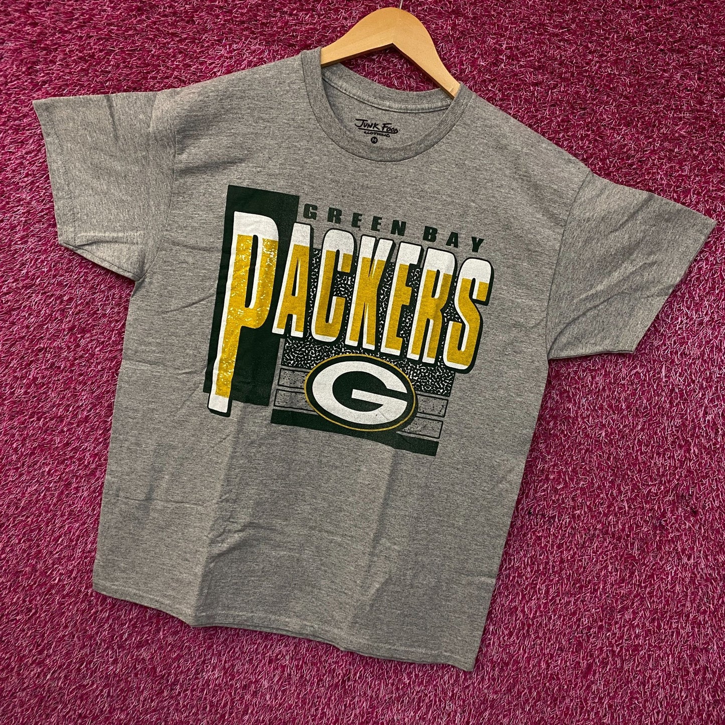 Junk Food Clothing NFL Green Bay Packers Complete T-Shirt Medium