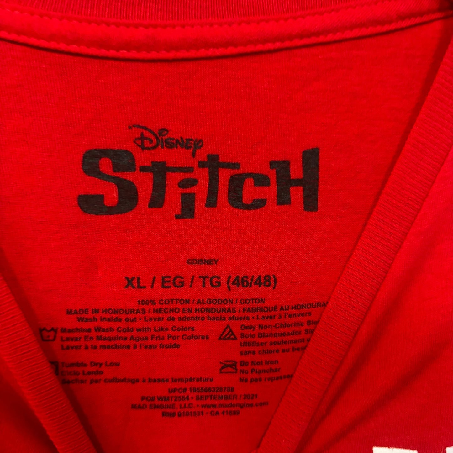 Disney Santa Stitch Tshirt size XL