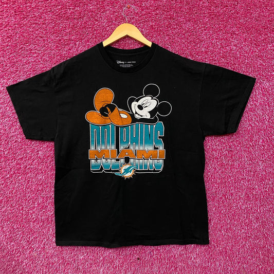 Disney x Junk Food NFL Miami Dolphins Mickey Mouse Kick Back T-Shirt Large