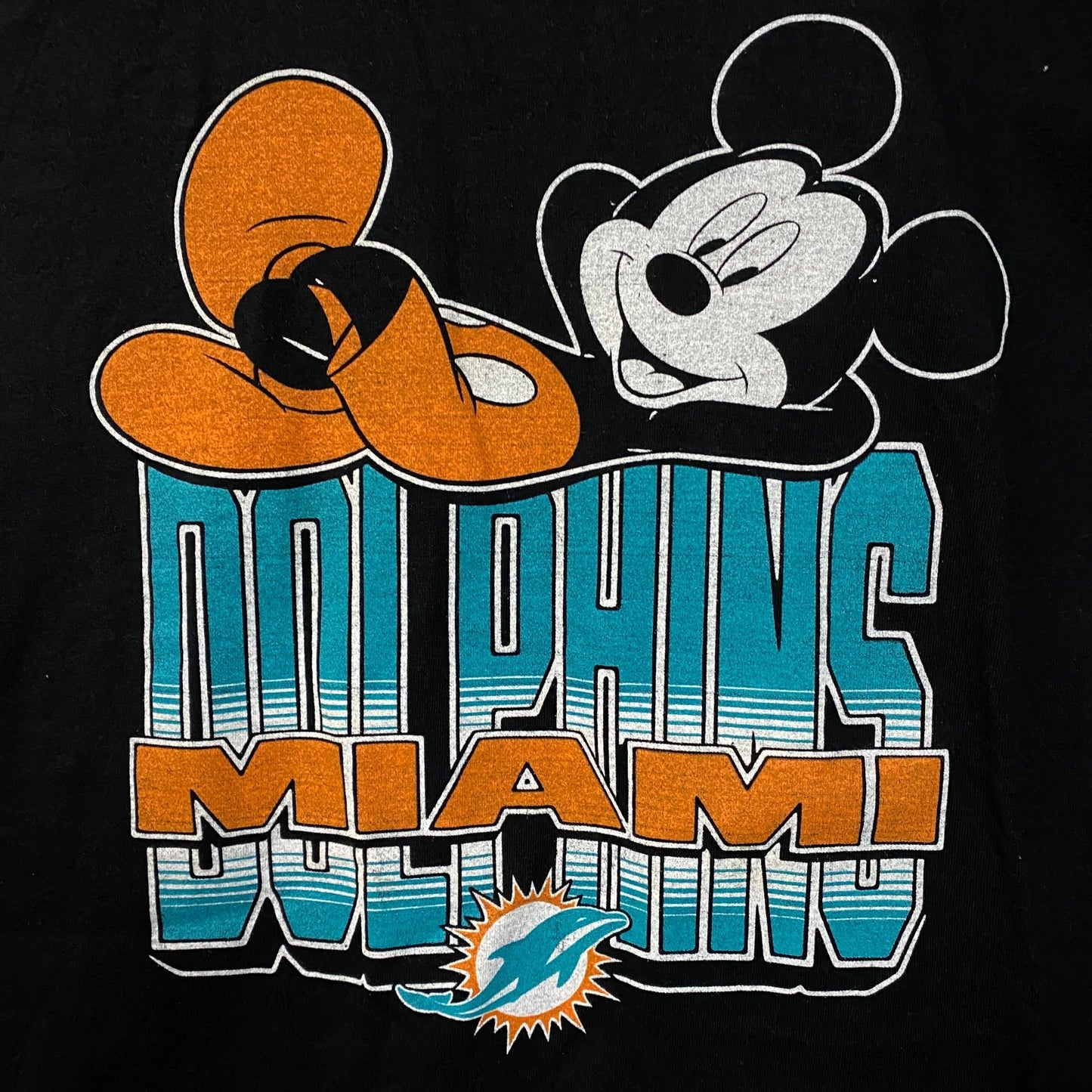 Disney x Junk Food NFL Miami Dolphins Mickey Mouse Kick Back T-Shirt Large