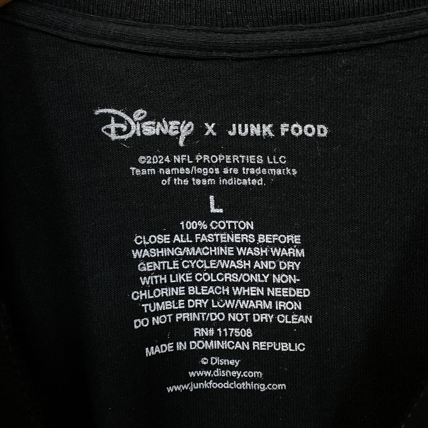Disney x Junk Food NFL Miami Dolphins Mickey Mouse Kick Back T-Shirt Large