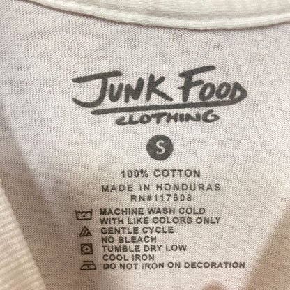 Junk Food Mojave Desert Flea Markey Graphic T-Shirt Small