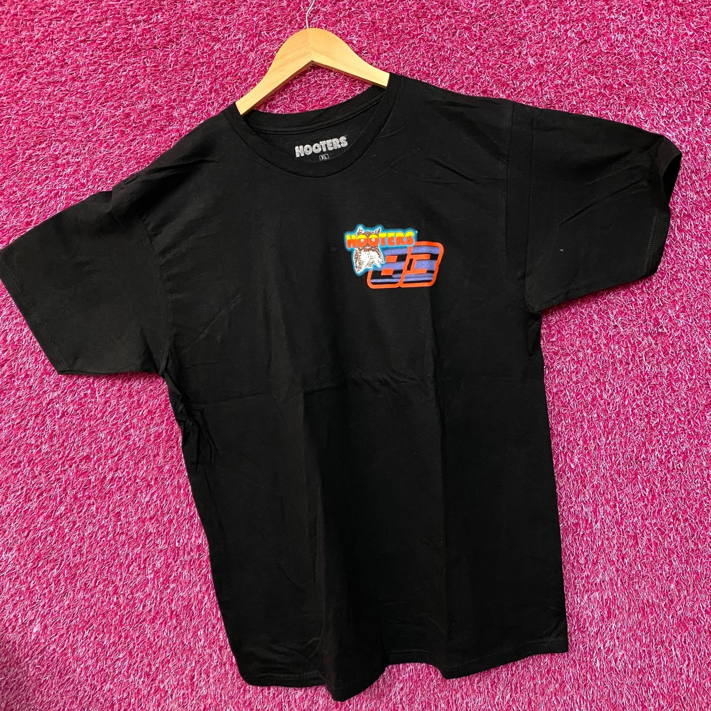 Hooters Racing Team 83 Delightfully Tacky Tailgate T-Shirt XL