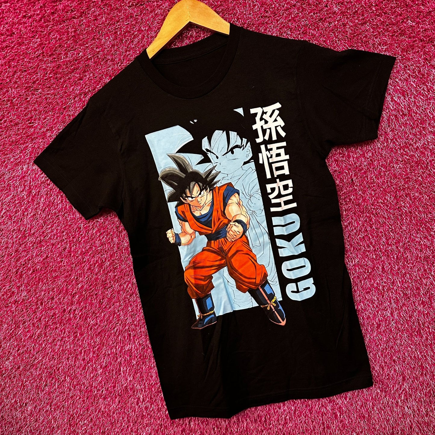 Dragon Ball Z Goku the Z Fighter Anime Womens Tee L
