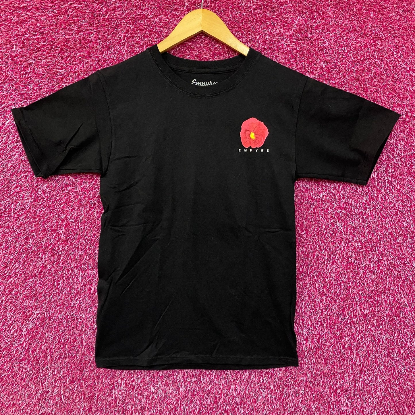 Empyre Whatever Forever Flower Graphic Design T-Shirt Small