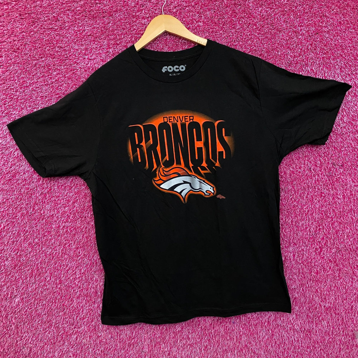 FOCO NFL Denver Broncos Team Logo Graphic T-Shirt XL