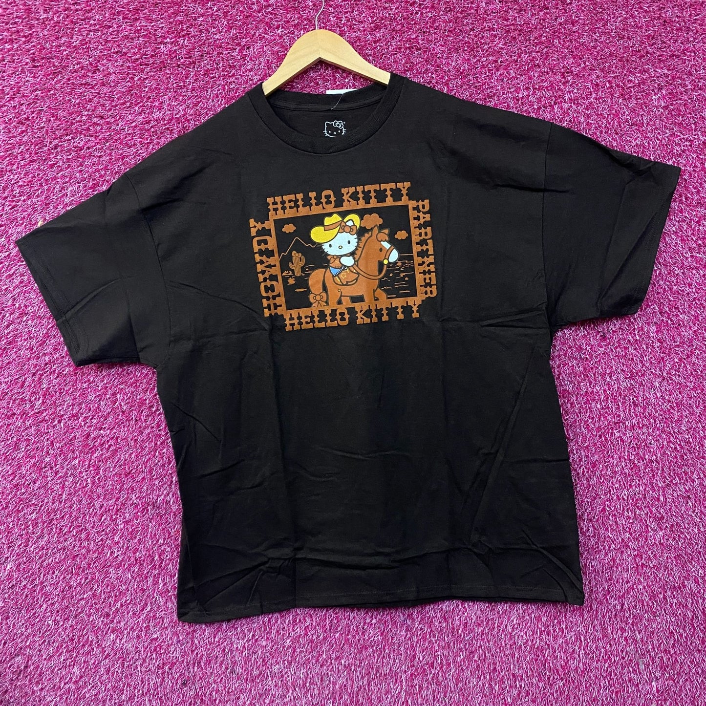 Sanrio Hello Kitty Desert Rodeo Howdy Partner Cute Graphic T-Shirt XL