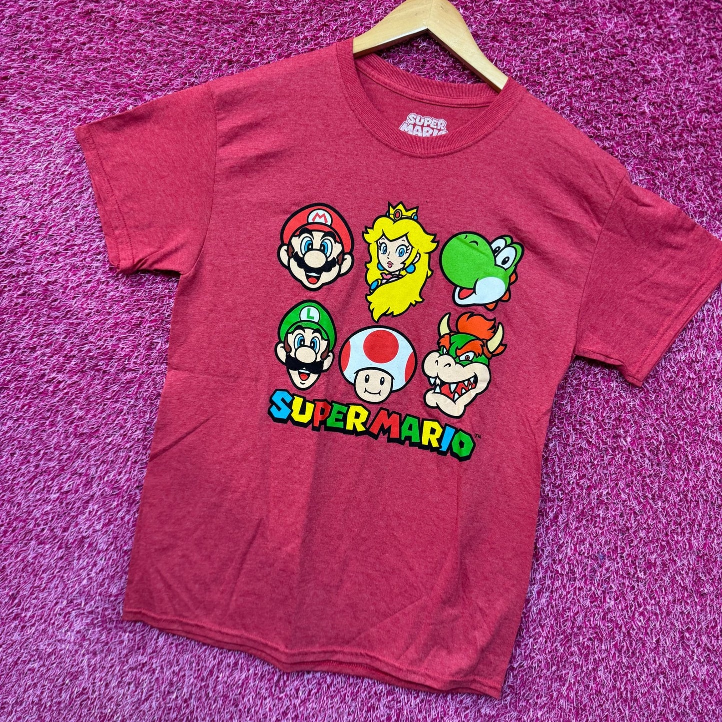 Super Mario Luigi Peach Yoshi Toad Bowser Nintendo Tee M