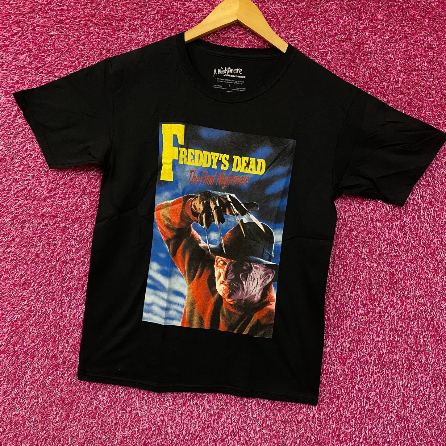 A Nightmare On Elm Street Freddy's Dead Final Nightmare T-Shirt Small