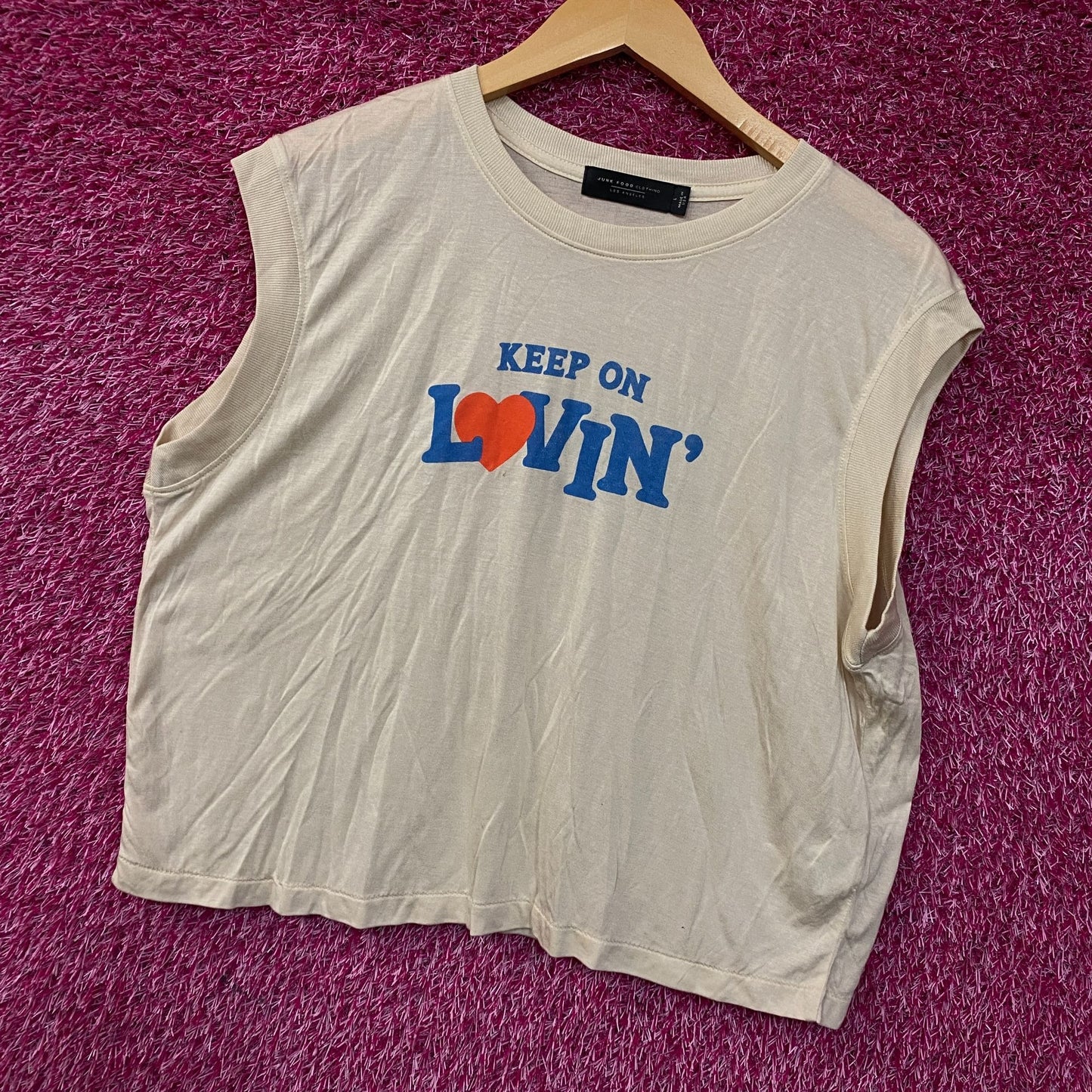 Junk Food Clothing Women's "Keep On Lovin'" Vintage Style Tissue Crop Tank Large
