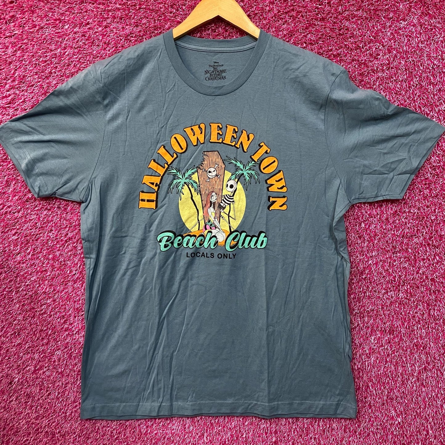 Tim Burton The Nightmare Before Christmas Halloween Town Beach Club T-Shirt XL