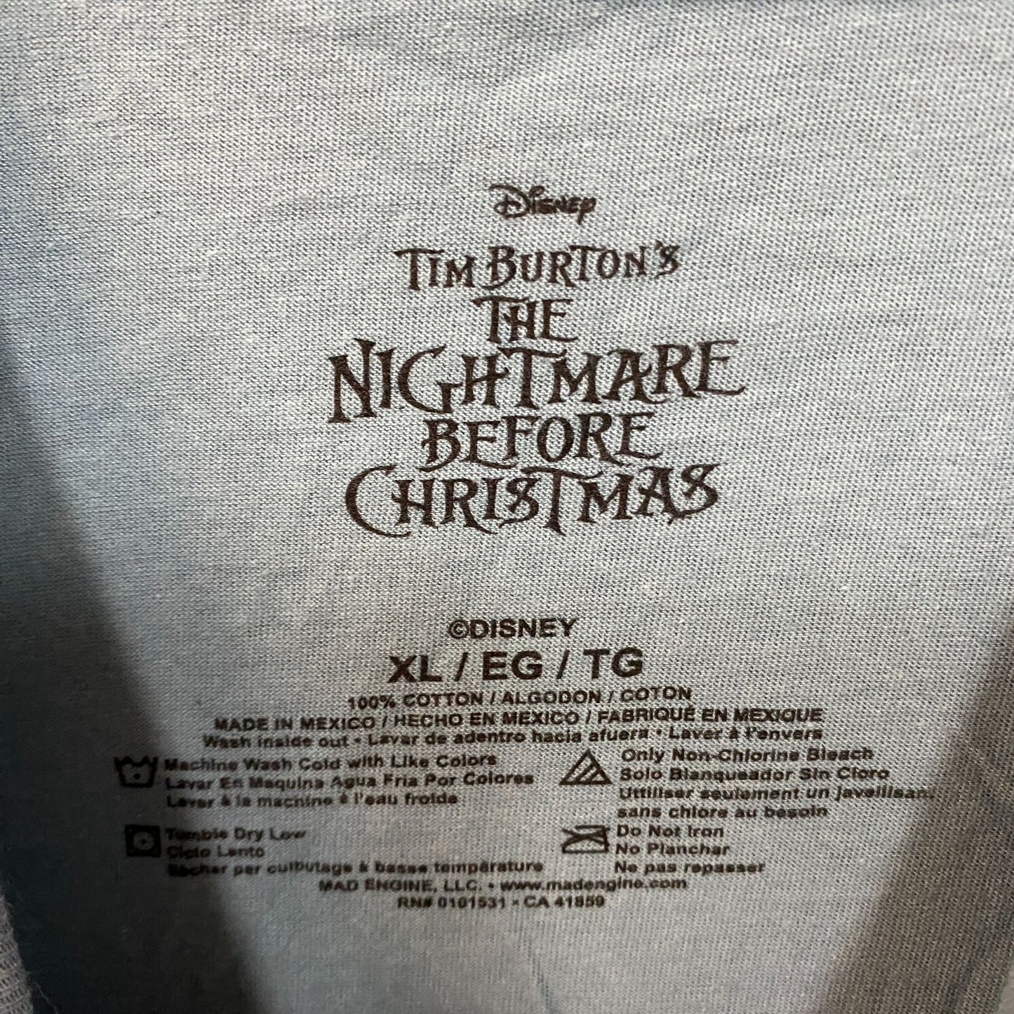 Tim Burton The Nightmare Before Christmas Halloween Town Beach Club T-Shirt XL