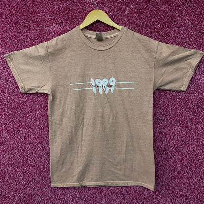 Taylor Swift 1989 Graphic T-Shirt Medium