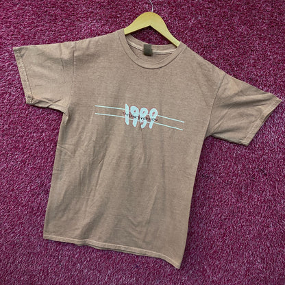 Taylor Swift 1989 Graphic T-Shirt Medium