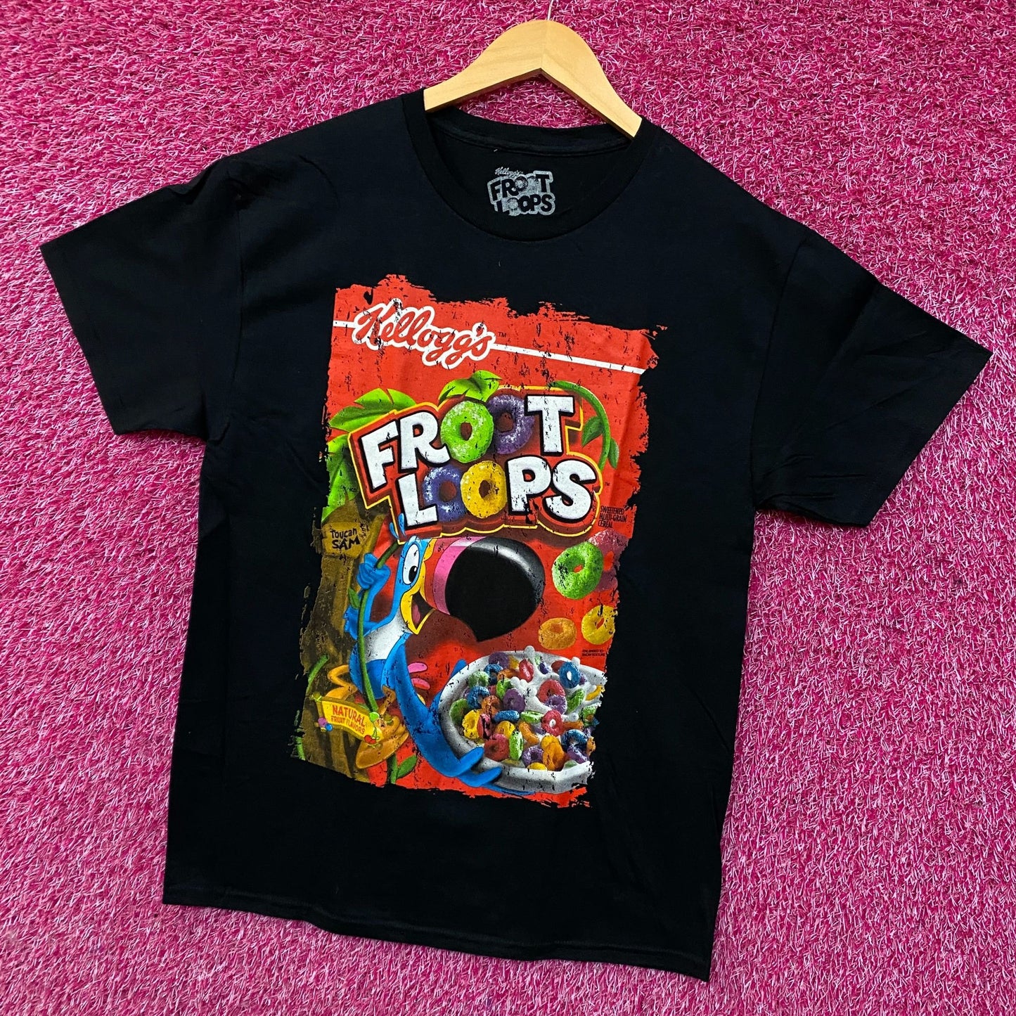 Froot Loops Toucan Sam Kellogg's Cereal Cover Promo T-Shirt Medium