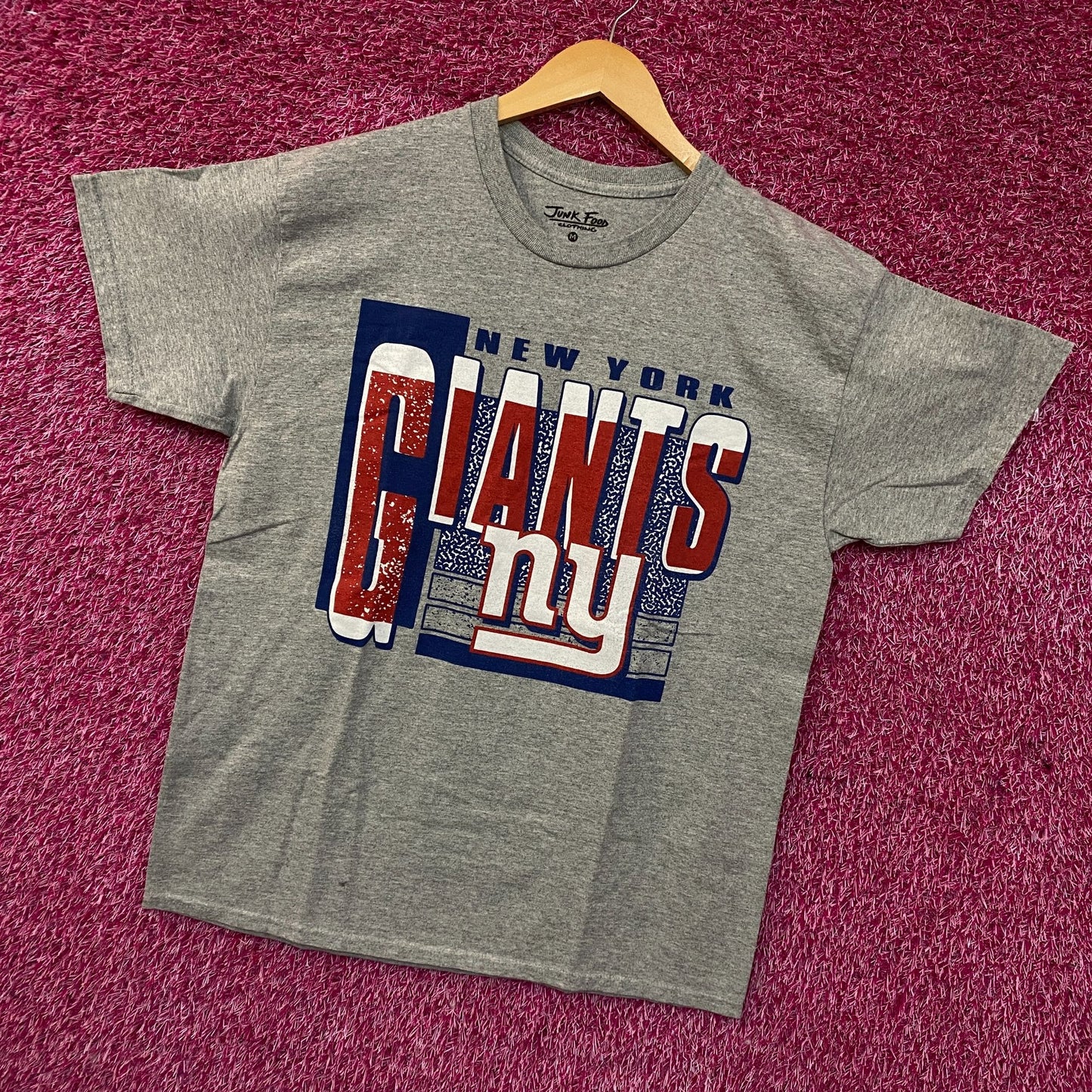 Junk Food NFL New York Giants Complete T-Shirt Medium