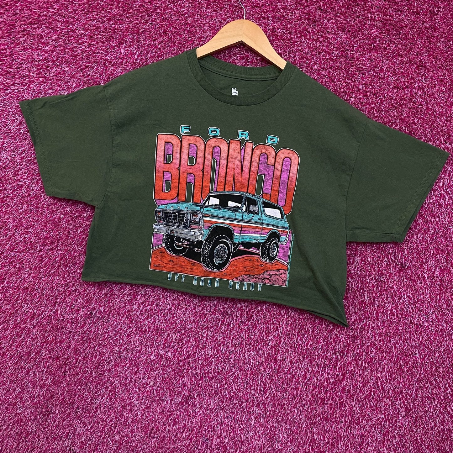 Junk Food Clothing Ford Bronco Off Road Ready Flea Market Women's Crop Tee Large