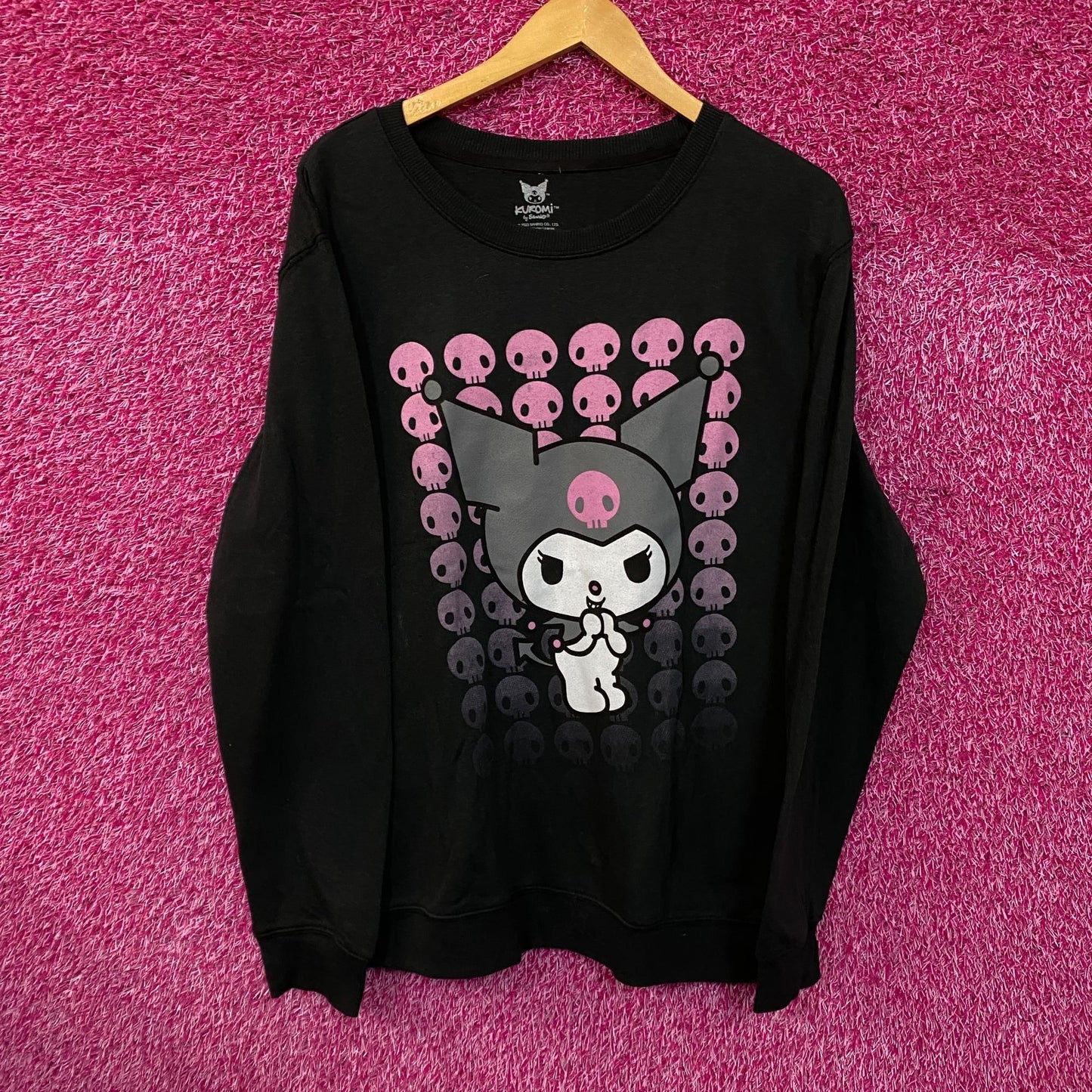 Kuromi skulls Crewneck sweater size large