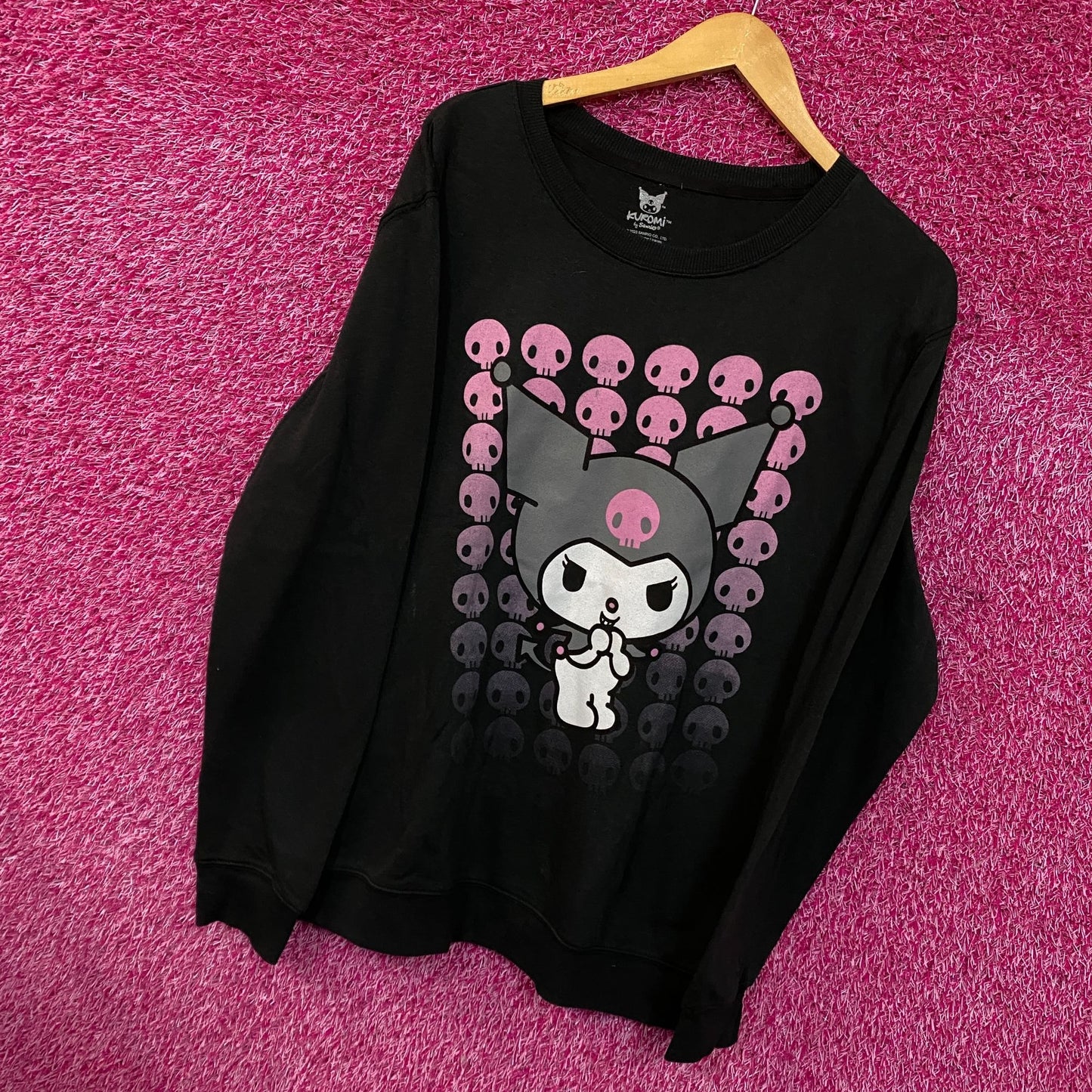 Kuromi skulls Crewneck sweater size large