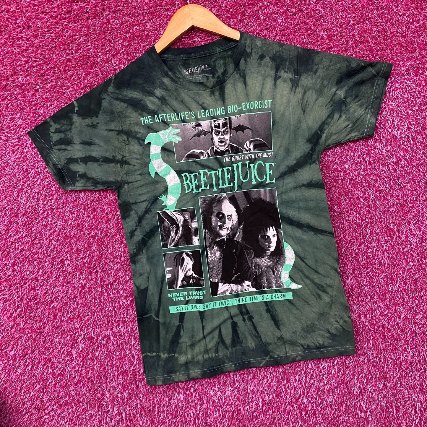 Beetlejuice and Lydia Green Tie Dye T-Shirt Small