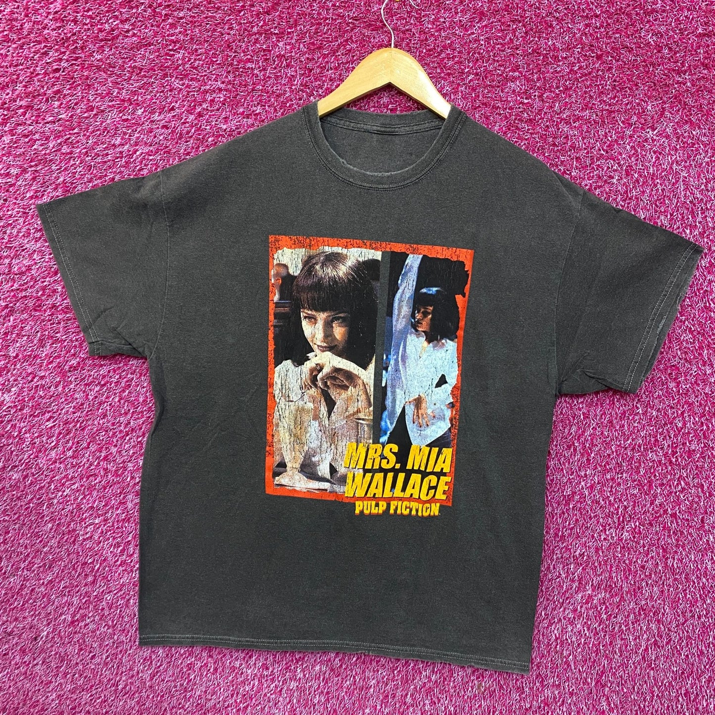 Mrs. Mia Wallace Pulp Fiction T-Shirt XL