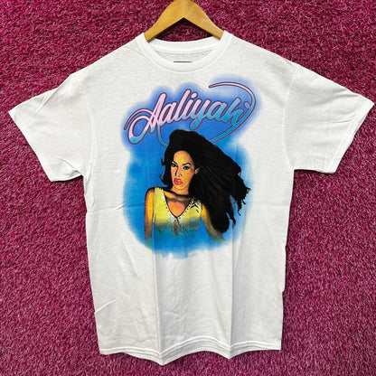 Aaliyah Queen Of RnB Airbrush Tshirt size Medium