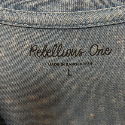 Rebellious One Keep Growing Wild and Free Women's Crop Large