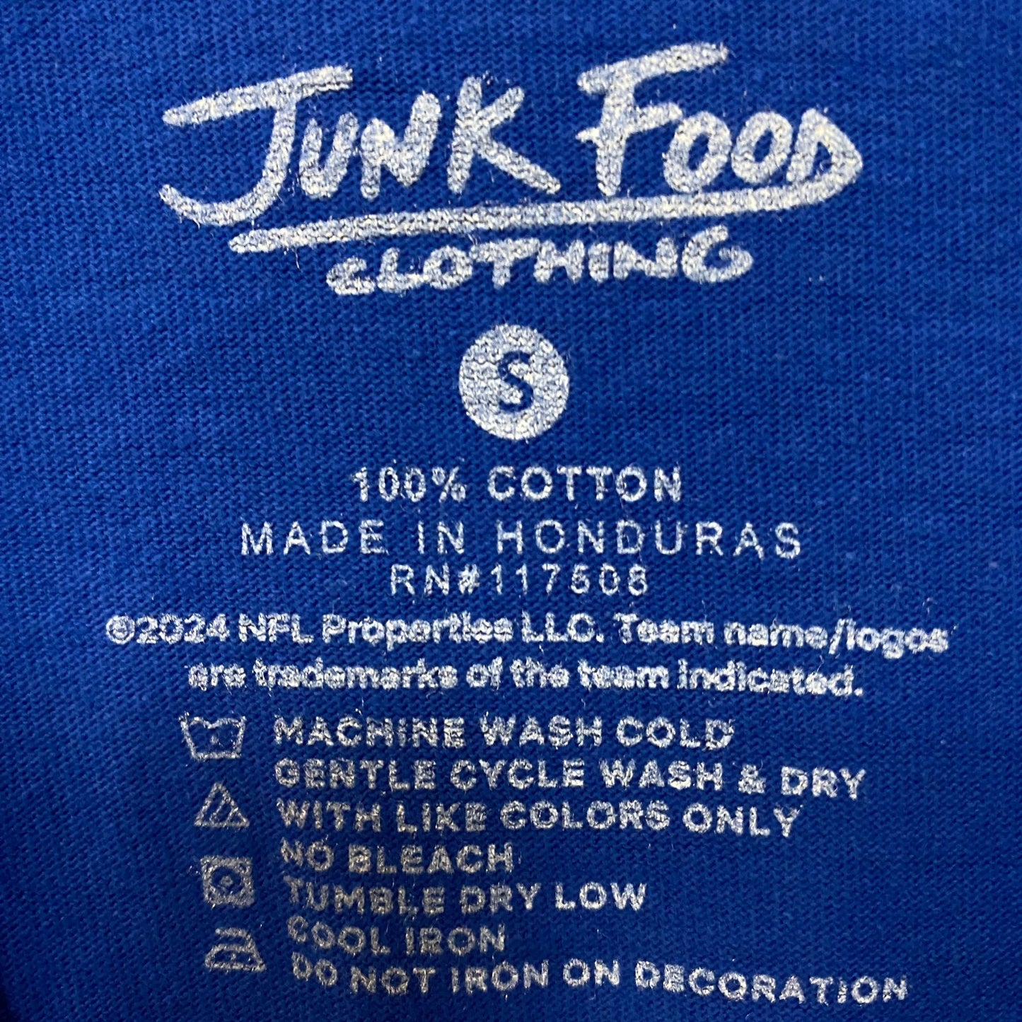 Junk Food NFL Los Angeles Rams Break Through T-Shirt Small