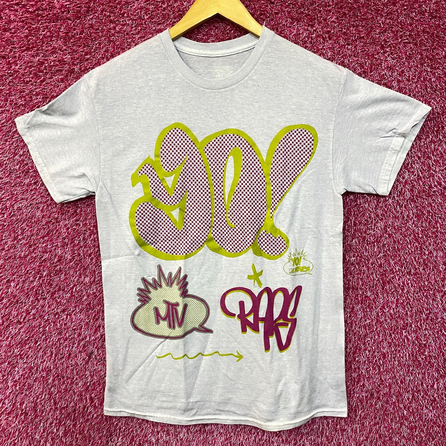 MTV 90's Graffiti Pop Art Poster Light Blue T-Shirt Large