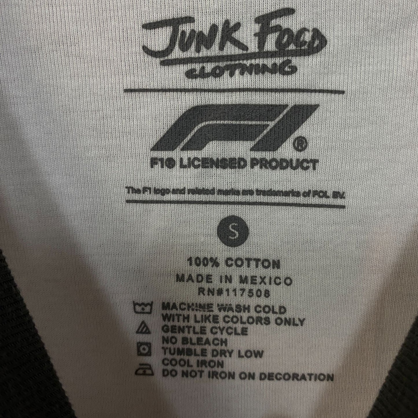 Junk Food Women's Formula 1 Finish Line Crop T-shirt Small