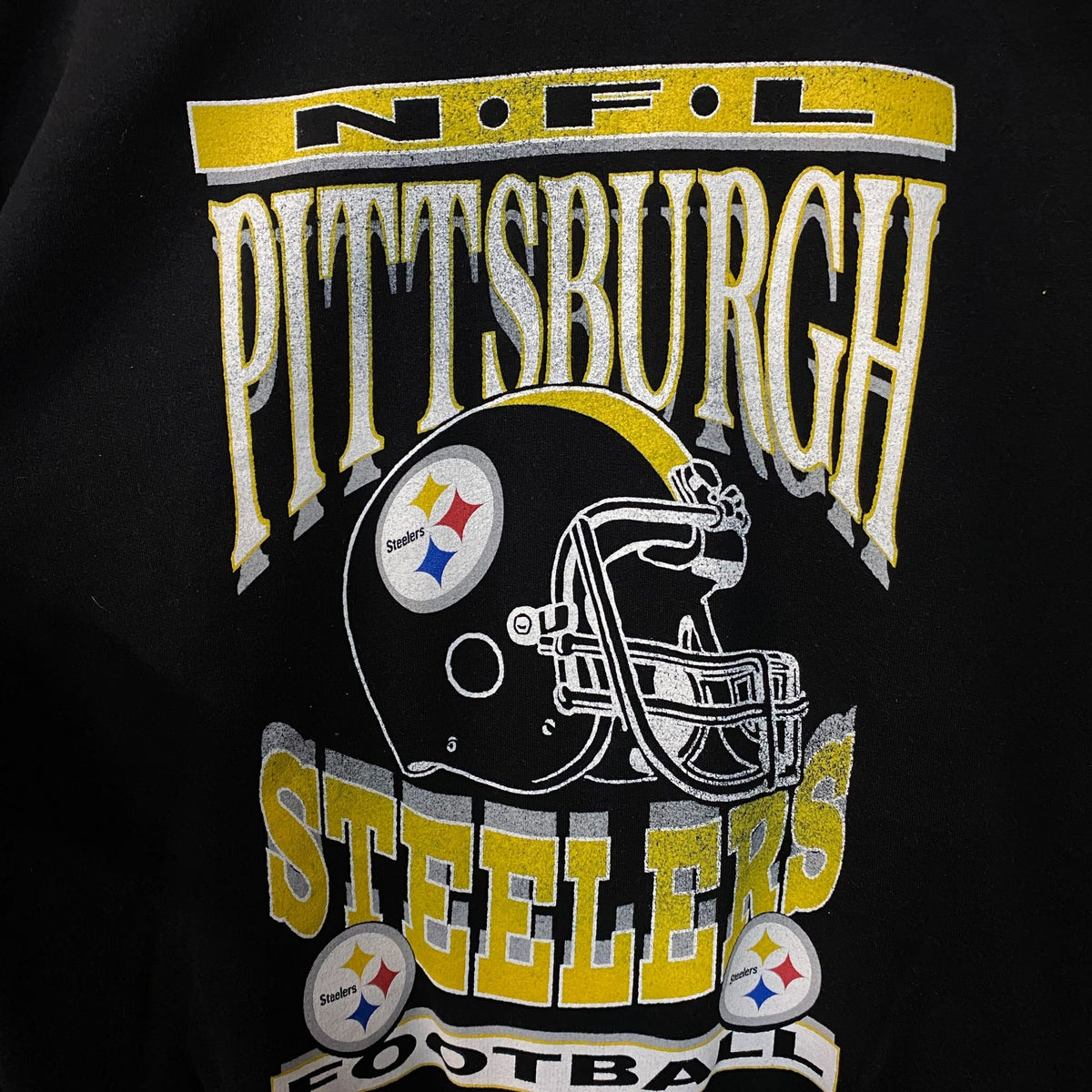 Junk Food Clothing NFL Pittsburgh Steelers Helmet Flea Market Crew Fleece Sweatshirt Small