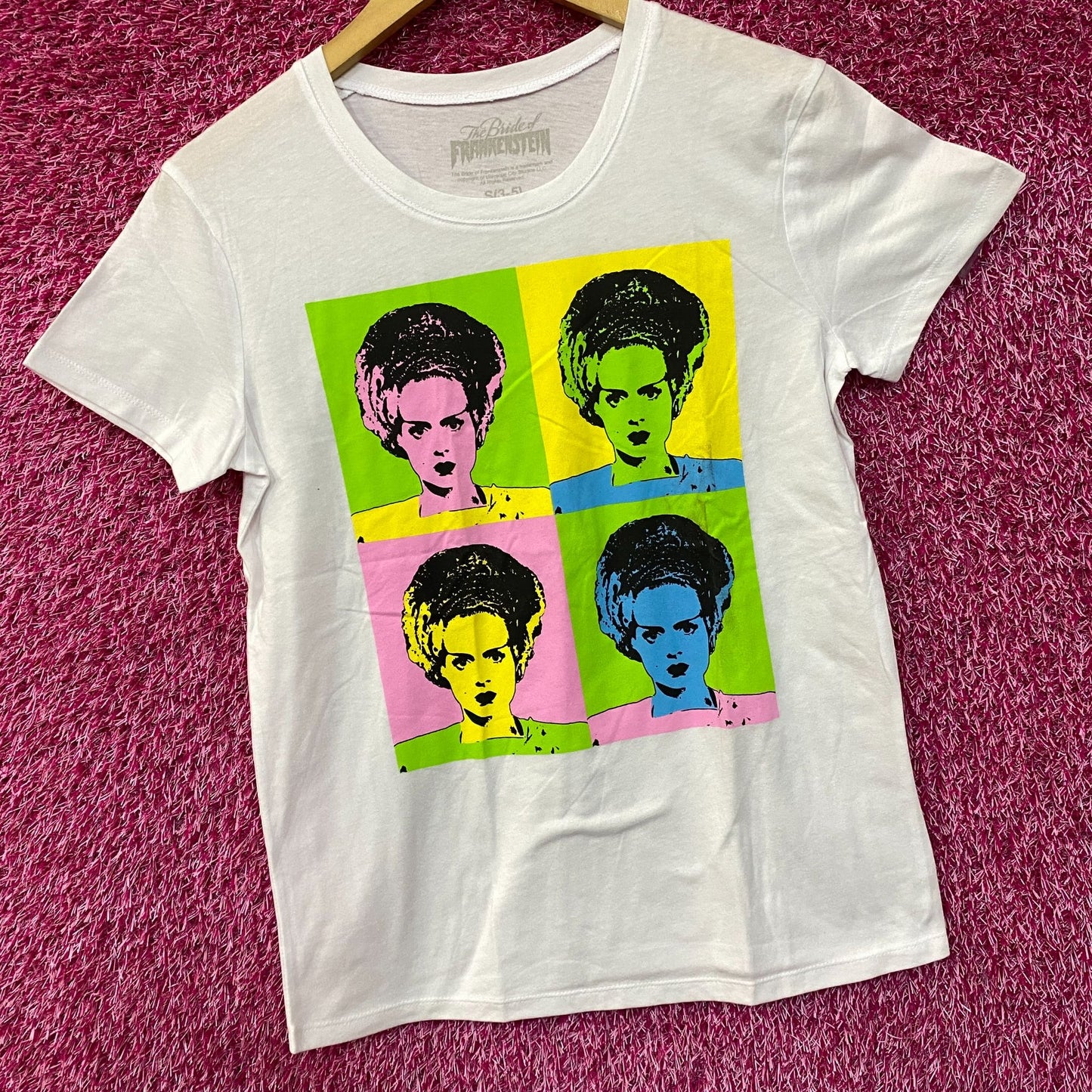 The Bride Of Frankenstein Monster Pop Art T-Shirt Small