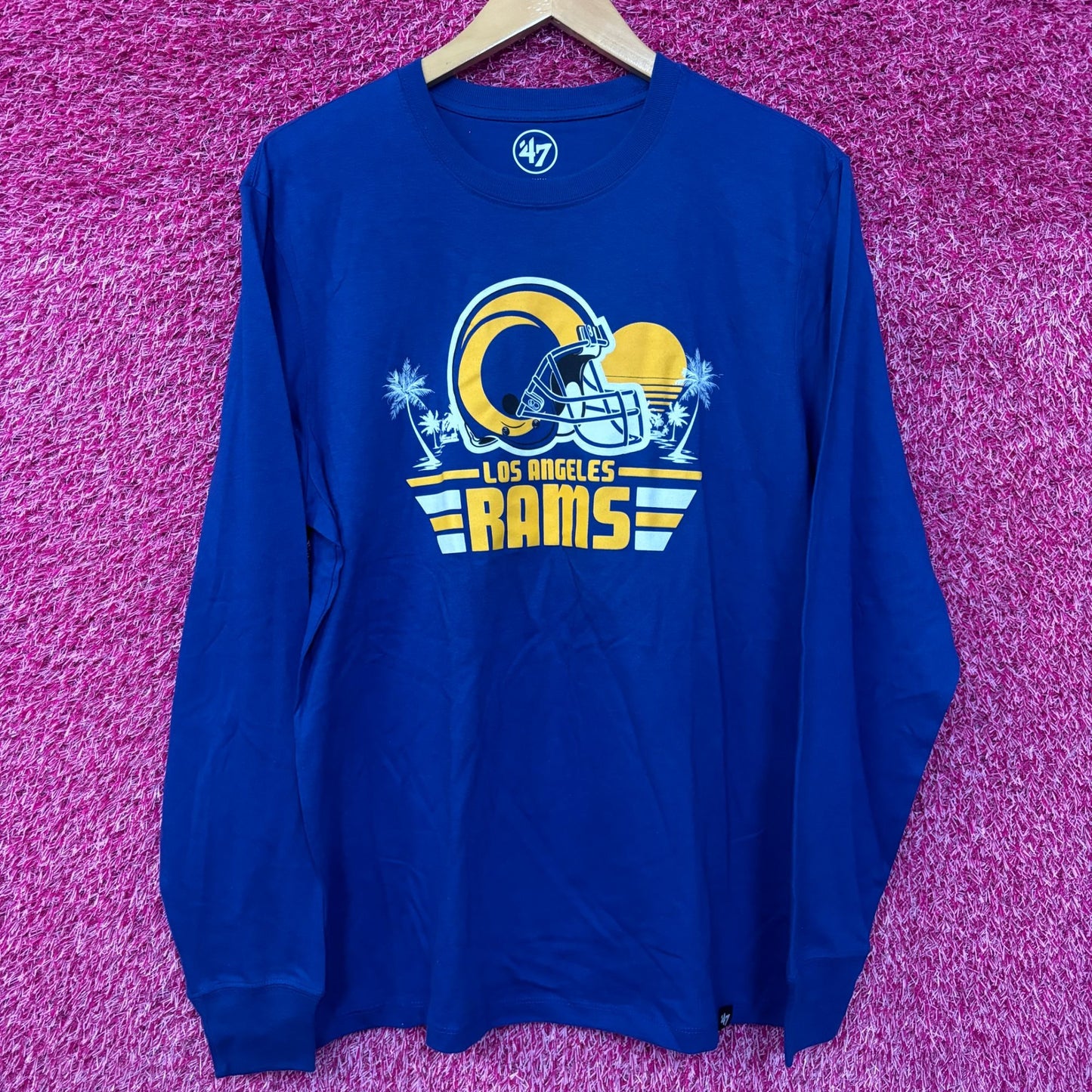 Los Angeles Rams NFL Helmet Beach Tailgate Long Sleeve medium